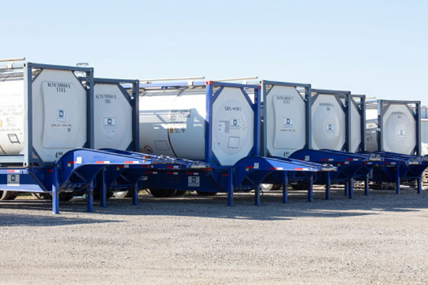 bulk chemical containers for transloading
